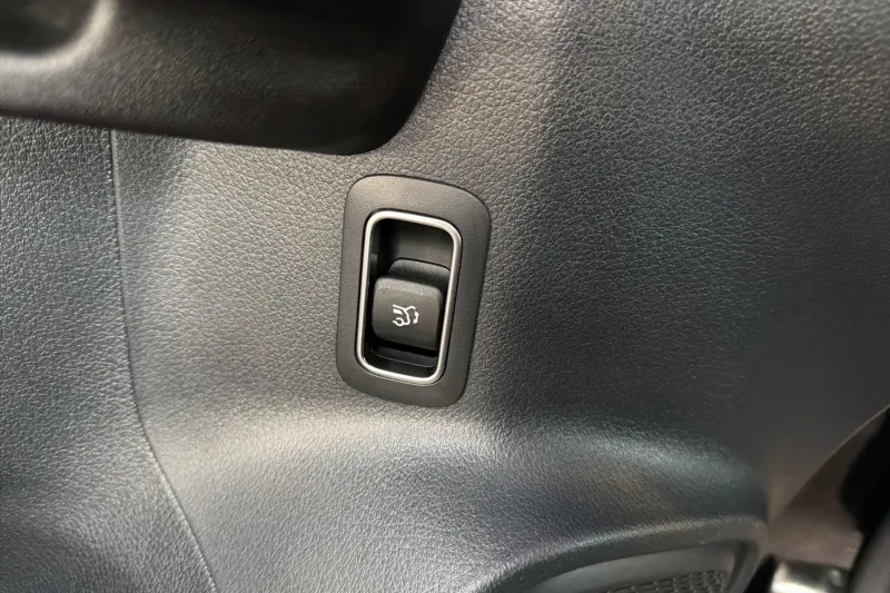 Image secondaire du véhicule 24