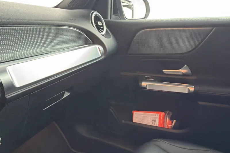 Image secondaire du véhicule 33