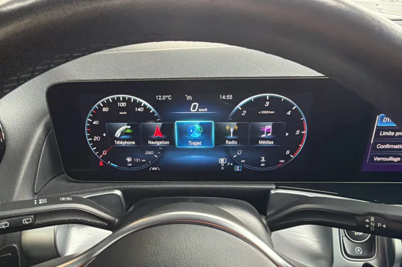 Image secondaire du véhicule 44