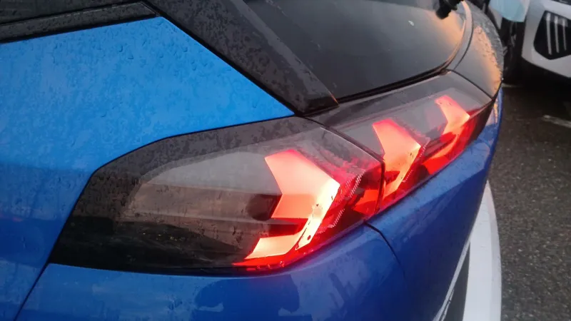 Image secondaire du véhicule 38