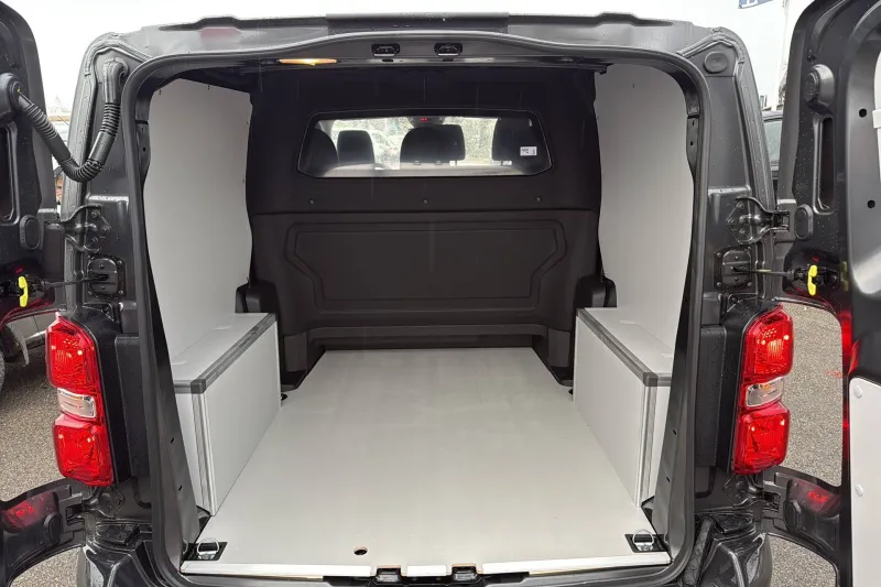 Image secondaire du véhicule 14