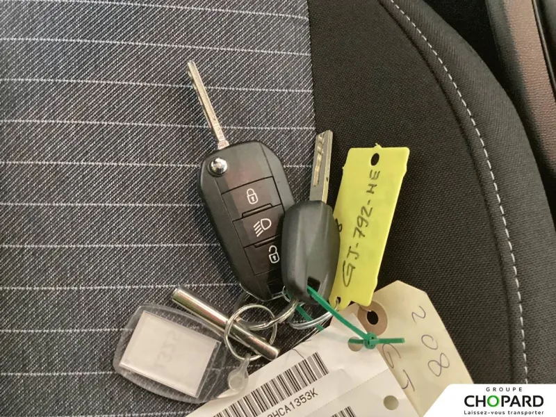 Image secondaire du véhicule 15