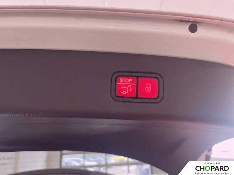 Image secondaire du véhicule 22