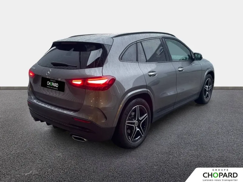 Image secondaire du véhicule 4