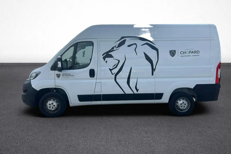 Image secondaire du véhicule 4