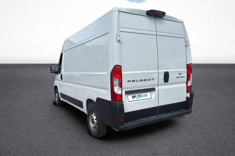 Image secondaire du véhicule 4