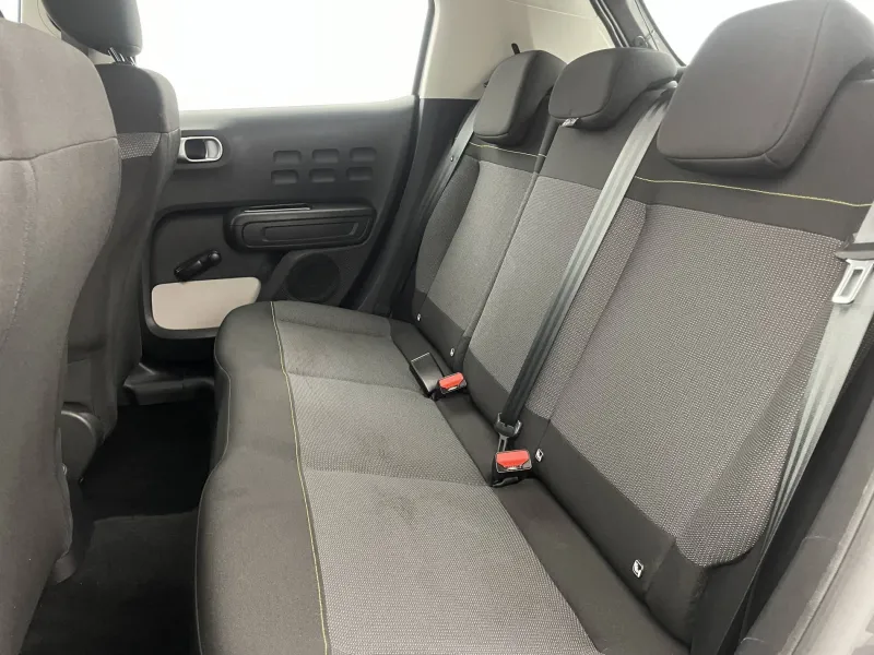 Image secondaire du véhicule 52