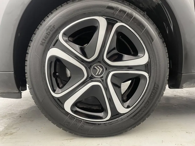 Image secondaire du véhicule 54