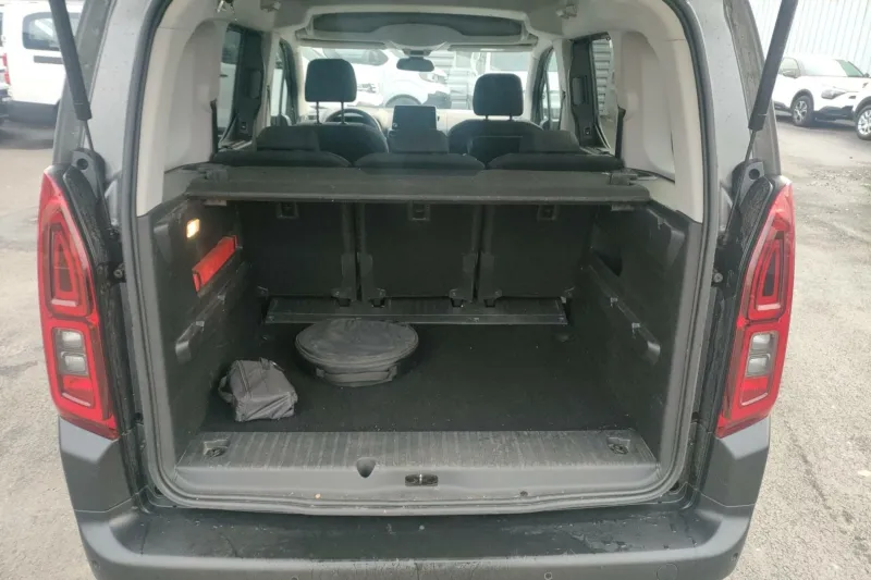 Image secondaire du véhicule 10