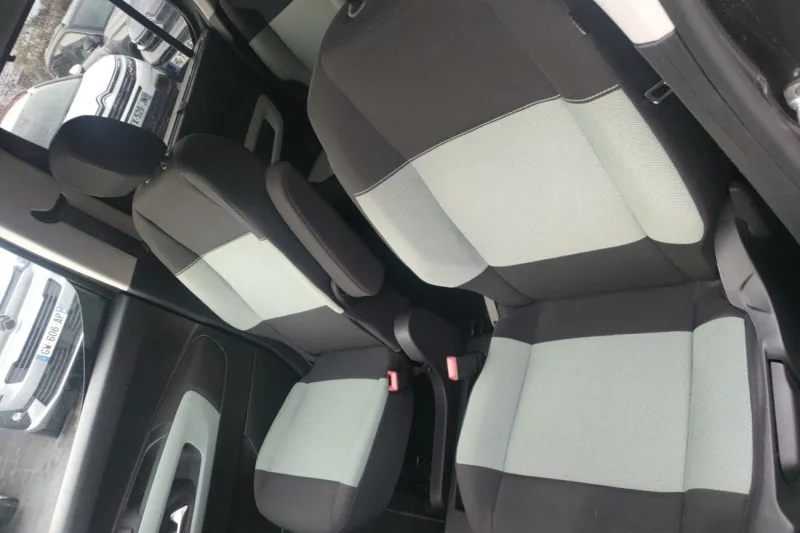 Image secondaire du véhicule 11