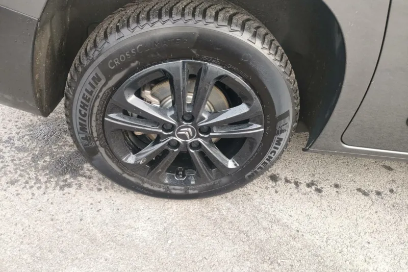 Image secondaire du véhicule 15