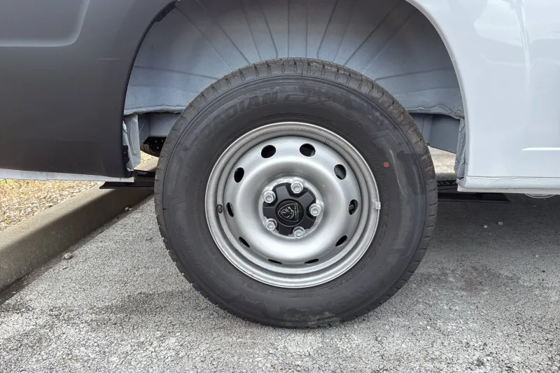 Image secondaire du véhicule 10