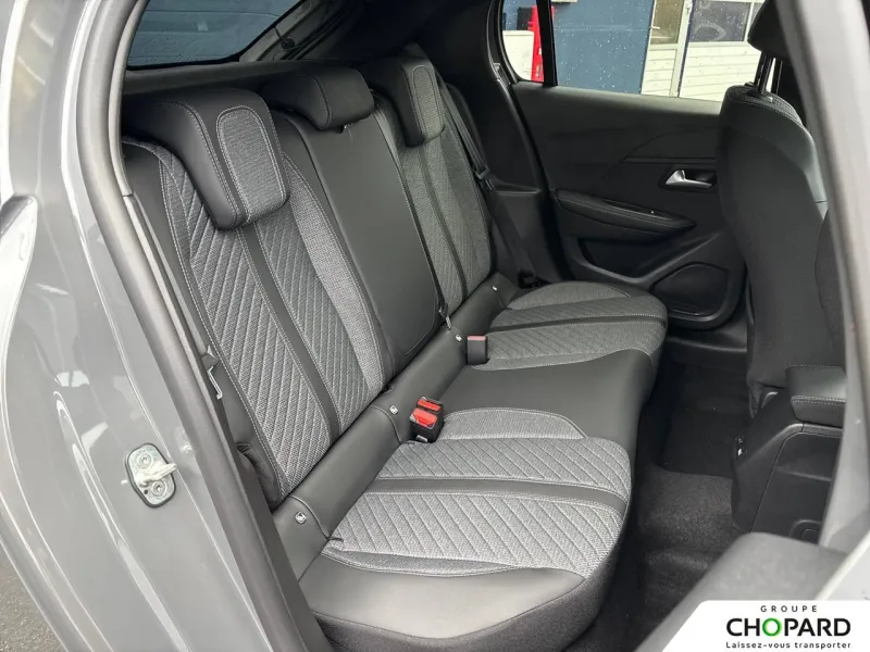 Image secondaire du véhicule 23