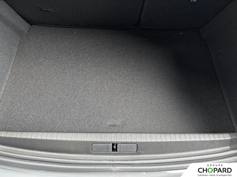 Image secondaire du véhicule 24