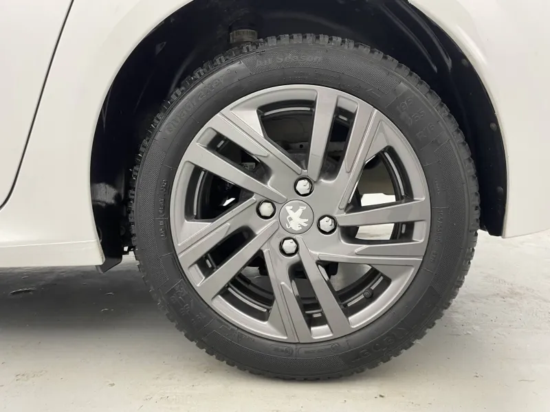 Image secondaire du véhicule 19