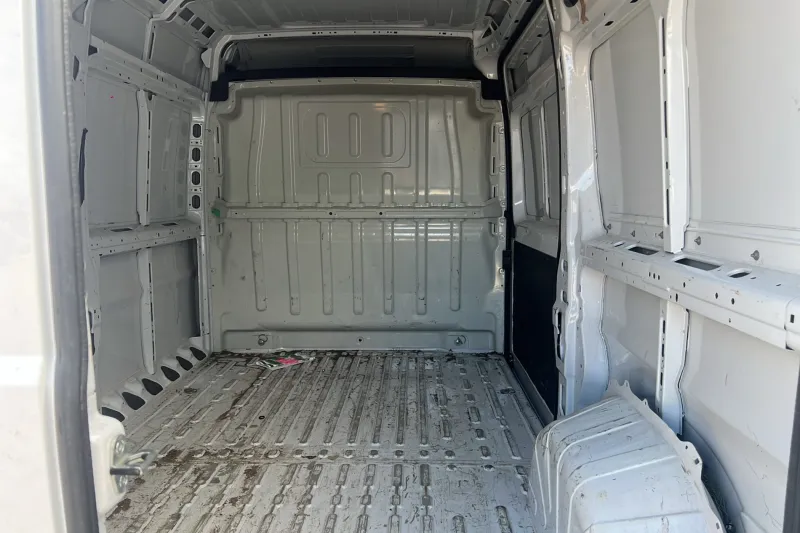 Image secondaire du véhicule 10