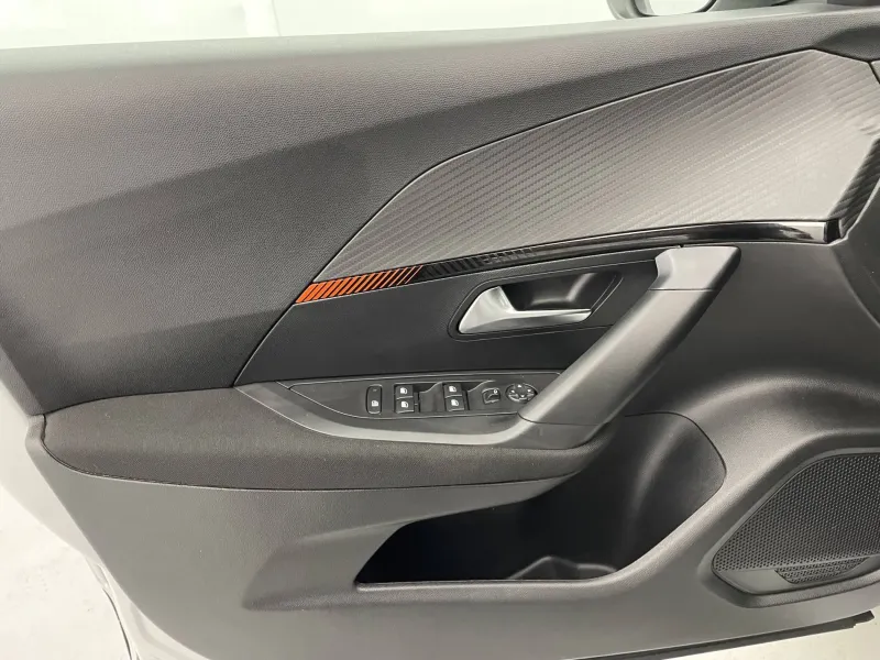 Image secondaire du véhicule 27