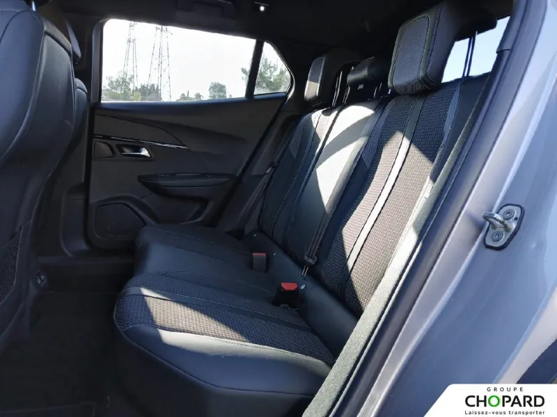 Image secondaire du véhicule 12