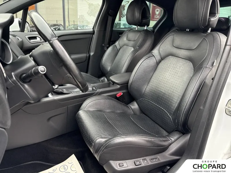 Image secondaire du véhicule 11