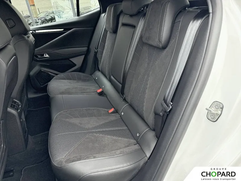 Image secondaire du véhicule 12