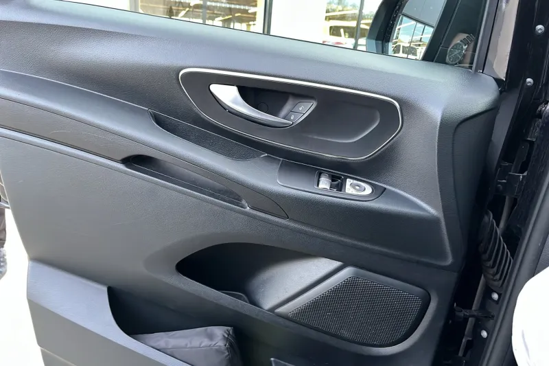 Image secondaire du véhicule 24