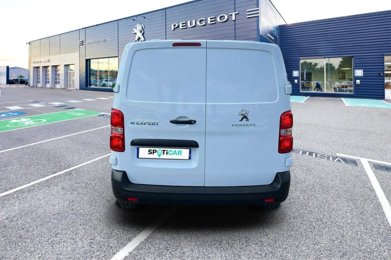 Image secondaire du véhicule 6