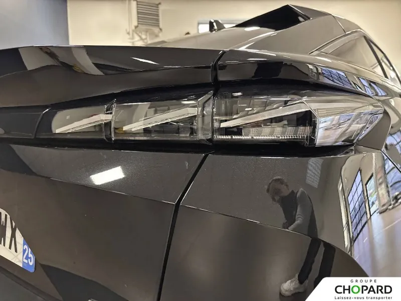 Image secondaire du véhicule 12