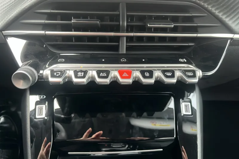 Image secondaire du véhicule 22