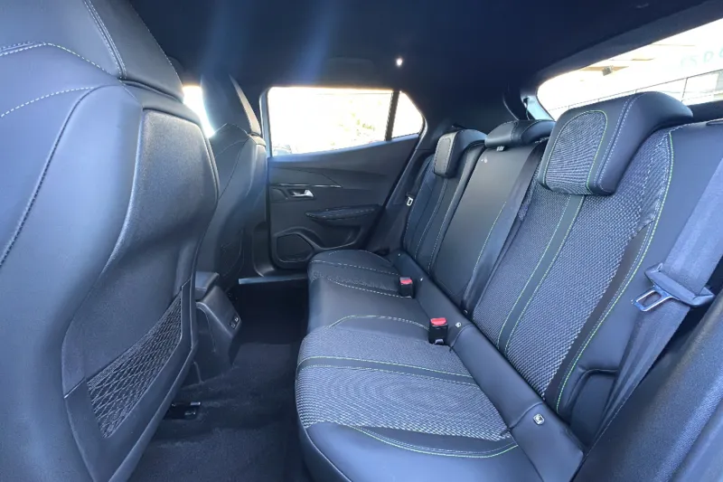 Image secondaire du véhicule 11