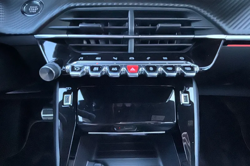 Image secondaire du véhicule 17