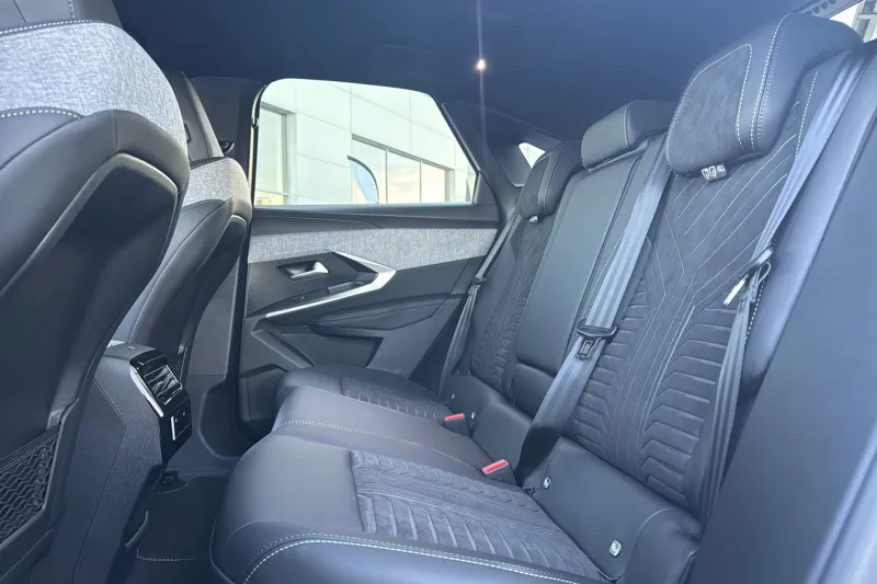 Image secondaire du véhicule 16