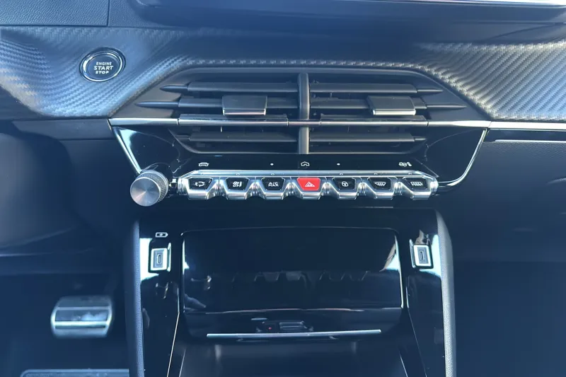 Image secondaire du véhicule 24