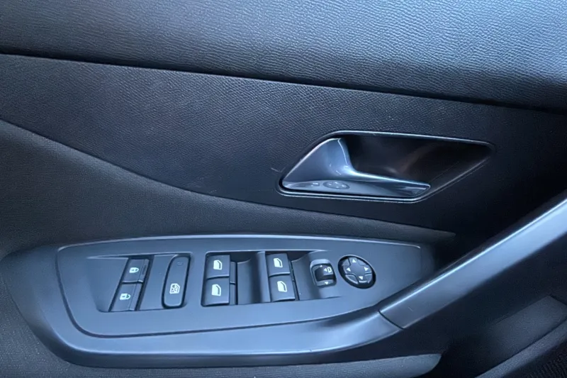 Image secondaire du véhicule 25