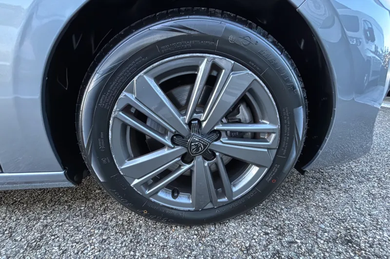 Image secondaire du véhicule 34