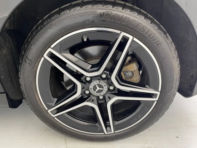 Image secondaire du véhicule 18