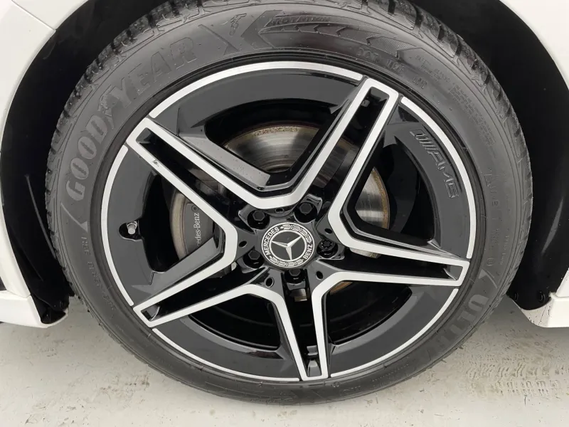 Image secondaire du véhicule 19