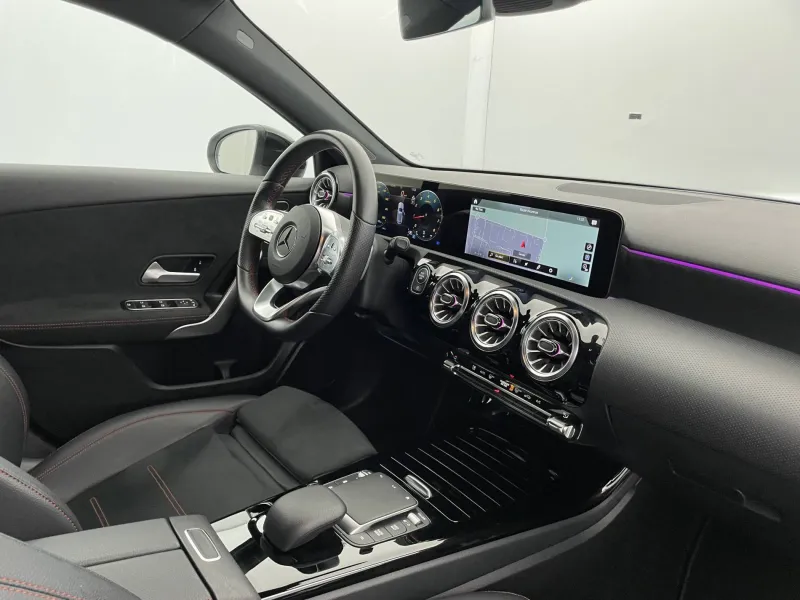 Image secondaire du véhicule 31