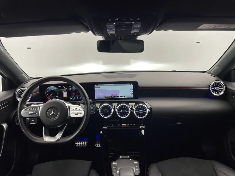 Image secondaire du véhicule 32