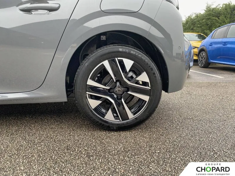 Image secondaire du véhicule 12