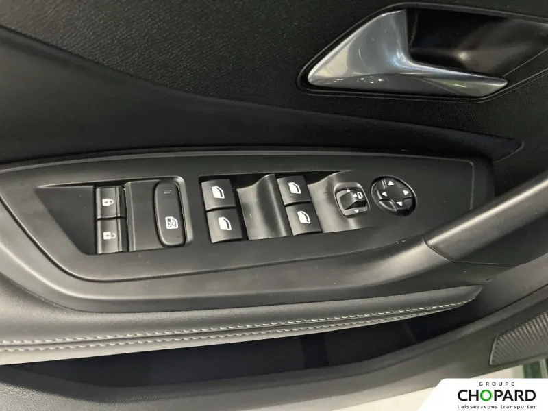 Image secondaire du véhicule 9