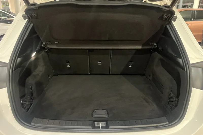 Image secondaire du véhicule 10