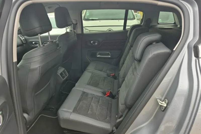 Image secondaire du véhicule 29