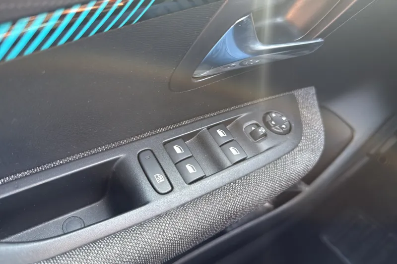 Image secondaire du véhicule 32