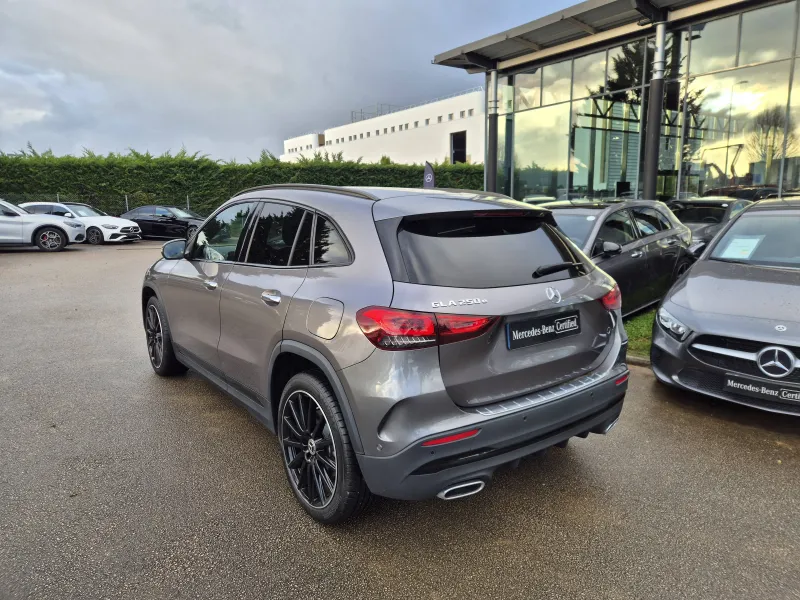 Image secondaire du véhicule 8