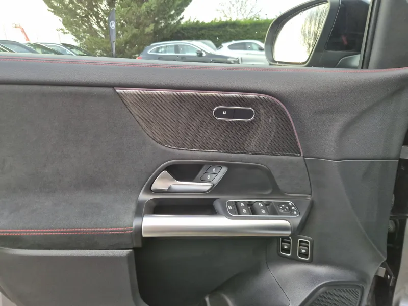 Image secondaire du véhicule 14