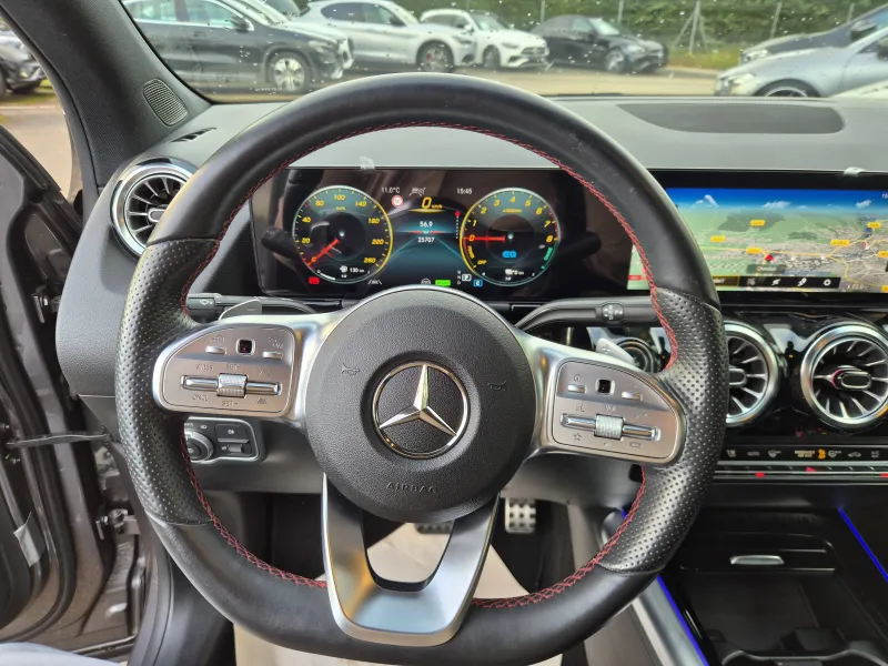 Image secondaire du véhicule 15