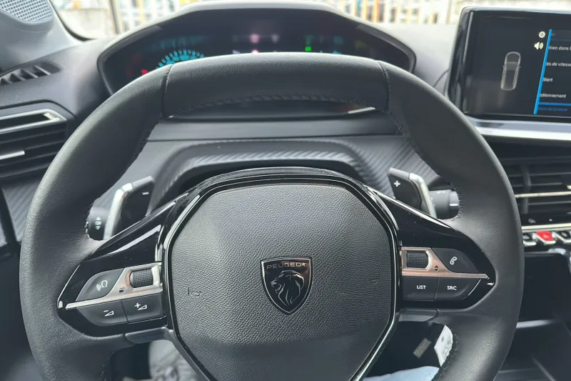 Image secondaire du véhicule 15