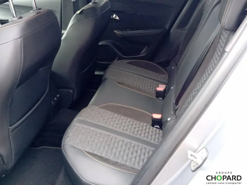 Image secondaire du véhicule 12