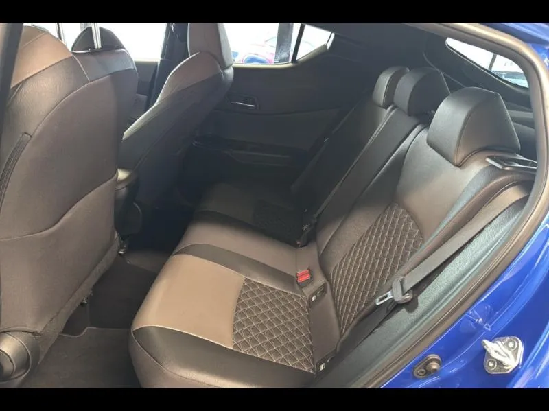 Image secondaire du véhicule 12