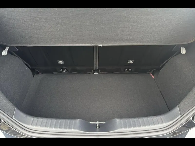 Image secondaire du véhicule 10